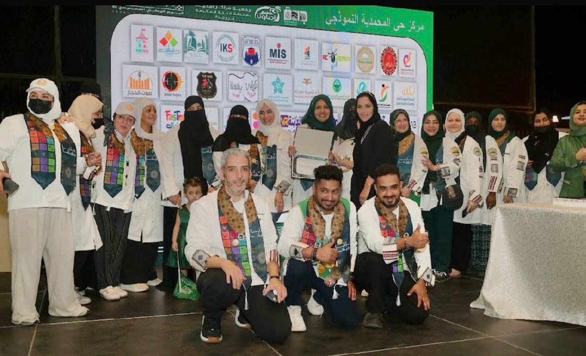المشاركة في احتفال اليوم الوطني مع مركز حي المحمديه (سارية علم) بتاريخ ٢٠٢٥/٩/١٨ م بركن الاك… media 36
