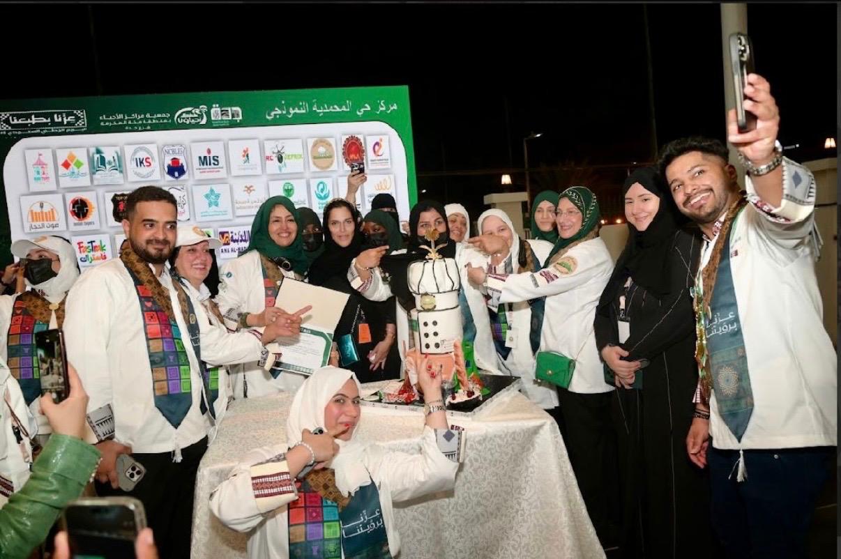 المشاركة في احتفال اليوم الوطني مع مركز حي المحمديه (سارية علم) بتاريخ ٢٠٢٥/٩/١٨ م بركن الاك… media 40